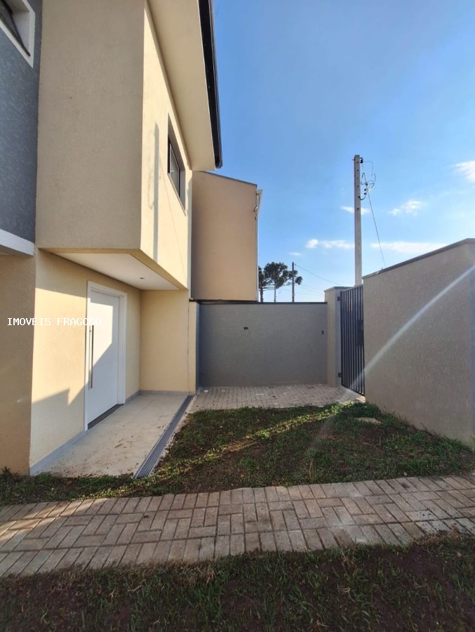 Sobrado à venda com 3 quartos, 107m² - Foto 1