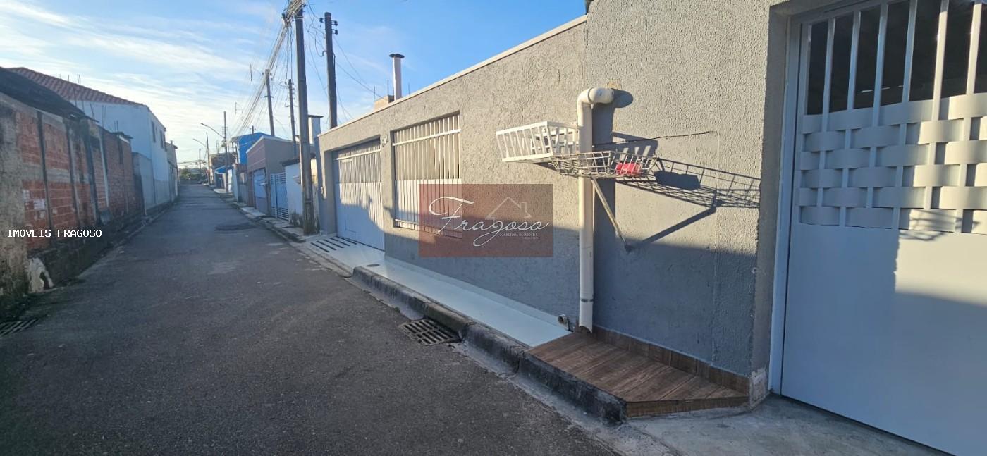 Casa, 3 quartos, 100 m² - Foto 1